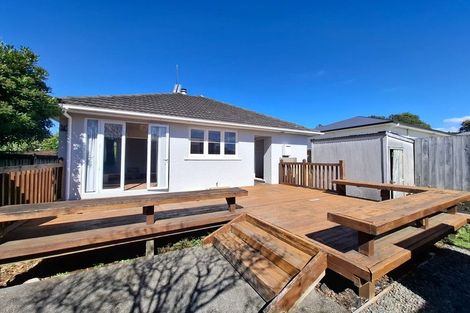 Photo of property in 1/9 Tarahua Road, Vogeltown, New Plymouth, 4310