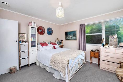 Photo of property in 11 Chequers Avenue, Glenfield, Auckland, 0629