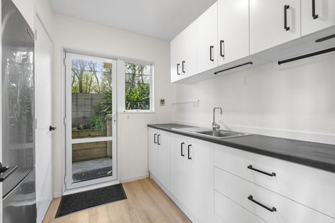 Photo of property in 95 Tiri Road, Tindalls Beach, Whangaparaoa, 0930