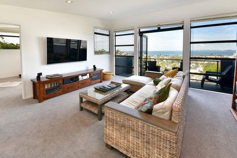 Photo of property in 15 Maire Road, Orewa, 0931