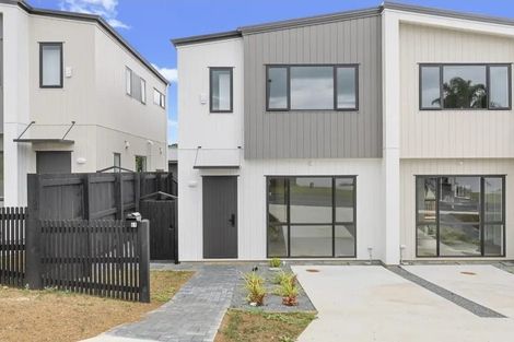 Photo of property in 73 Highland Park Drive, Botany Downs, Auckland, 2010