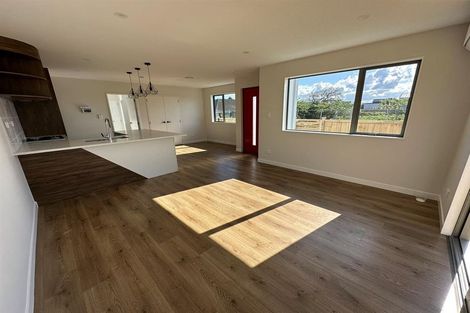 Photo of property in 1 Ope Taua Street, Papakura, 2110