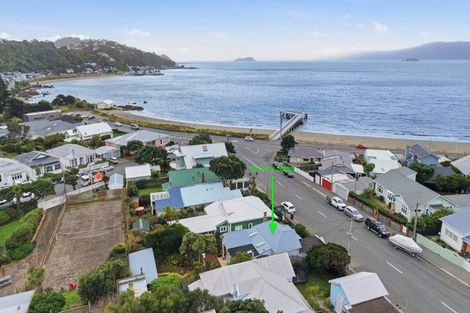 Photo of property in 10 Ferry Street, Seatoun, Wellington, 6022