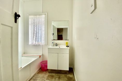 Photo of property in 226 East Tamaki Road, Otara, Auckland, 2023