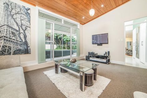Photo of property in 30 Palomino Drive, Henderson, Auckland, 0612