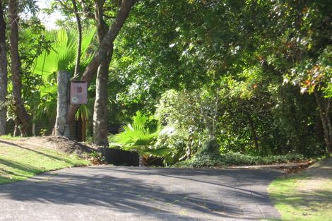 Photo of property in 10 Kauri Road, Birkenhead, Auckland, 0626