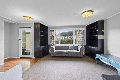 Photo of property in 13 Moir Street, Eltham, 4322