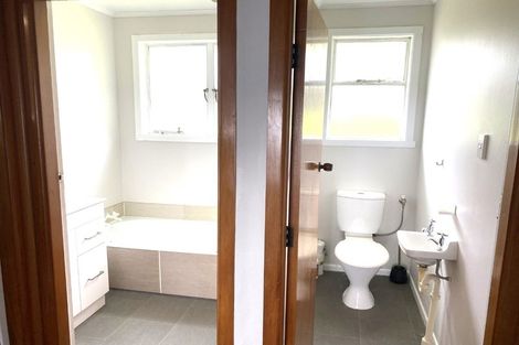 Photo of property in 17 The Drive, Tawa, Wellington, 5028