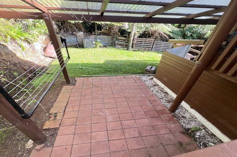 Photo of property in 89 Glenesk Road, Piha, New Lynn, 0772