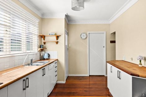 Photo of property in 811 Saint Aubyn Street West, Saint Leonards, Hastings, 4120