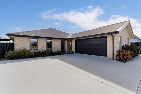 Photo of property in 8 Silver Springs Boulevard, Mosgiel, 9024