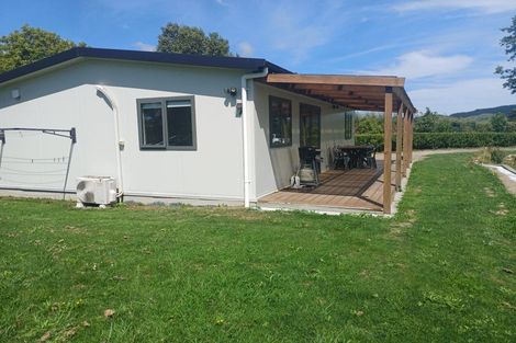 Photo of property in 461 Arapaepae Road South, Ohau, Levin, 5570