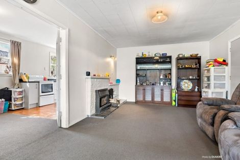 Photo of property in 15 Maher Street, Elderslea, Upper Hutt, 5018