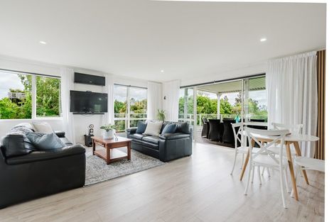 Photo of property in 100 Estuary View, Whangamata, 3620