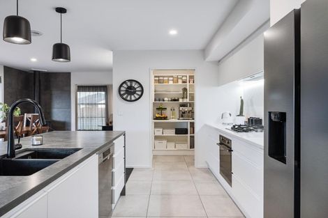 Photo of property in 112 Prestons Park Drive, Marshland, Christchurch, 8083