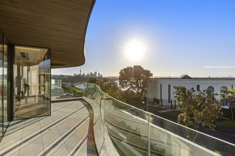 Photo of property in 92 Paritai Drive, Orakei, Auckland, 1071