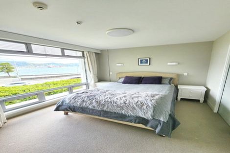 Photo of property in The Capital, 2/370 Oriental Parade, Oriental Bay, Wellington, 6011
