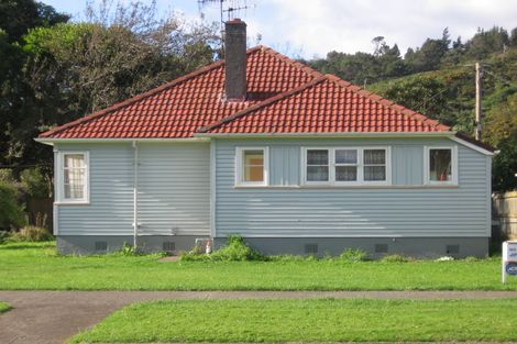 Photo of property in 1352 High Street, Taita, Lower Hutt, 5011