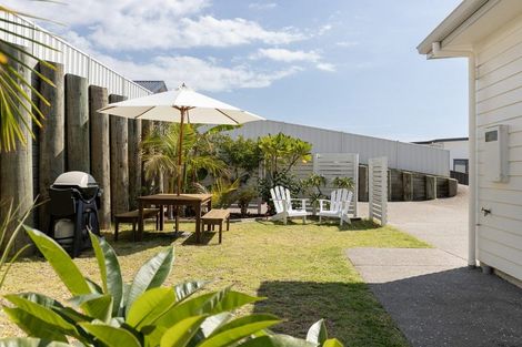 Photo of property in 60 Pacific Parade, Coastlands, Whakatane, 3120