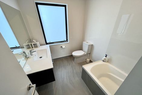 Photo of property in 8/52 High Street, Island Bay, Wellington, 6023