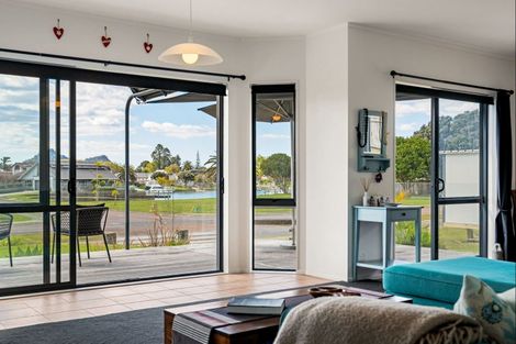 Photo of property in 332 Waterways Parade, Pauanui, Hikuai, 3579
