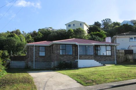 Photo of property in 5 Arene Grove, Titahi Bay, Porirua, 5022