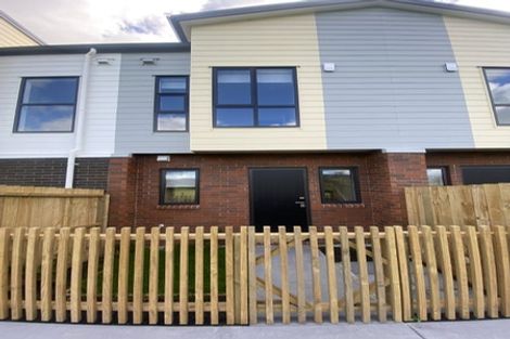 Photo of property in 11/35 Young Crescent, Drury, 2113