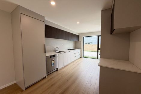 Photo of property in 58b Fitzherbert Avenue, West Harbour, Auckland, 0618