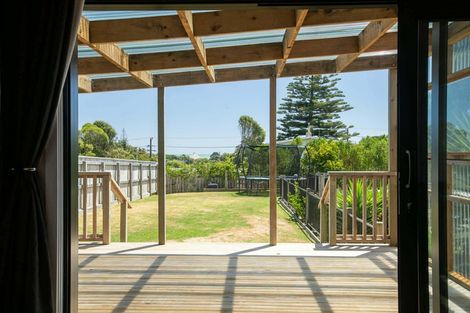 Photo of property in 35 Gawler Street, Te Horo Beach, Otaki, 5581
