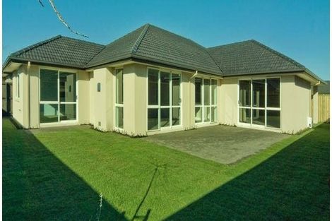 Photo of property in 16 O'dea Place, Burnside, Christchurch, 8053