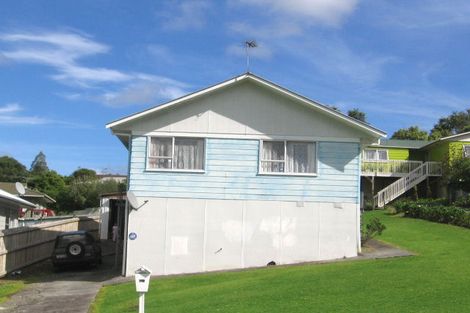 Photo of property in 46 Farwood Drive, Henderson, Auckland, 0612
