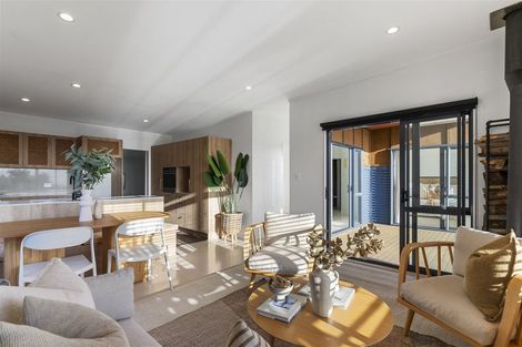 Photo of property in 333 Motutara Road, Muriwai, Waimauku, 0881