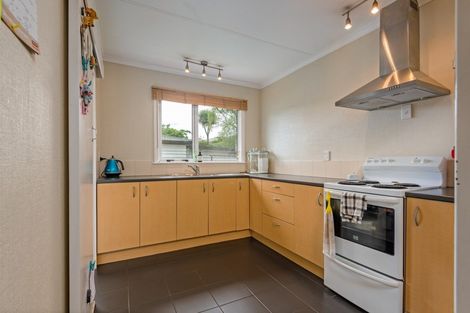 Photo of property in 27a Churchill Avenue, Hokowhitu, Palmerston North, 4410