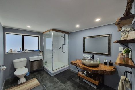 Photo of property in 11 Koromiko Drive, Coromandel, 3506