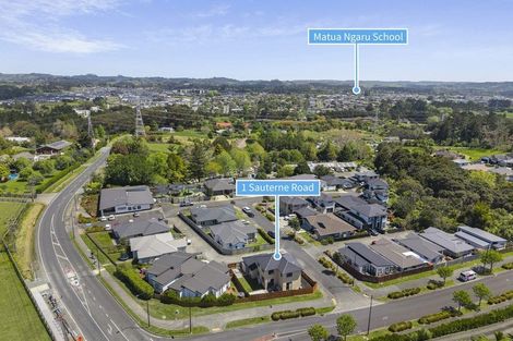 Photo of property in 1 Sauterne Road, Kumeu, 0810