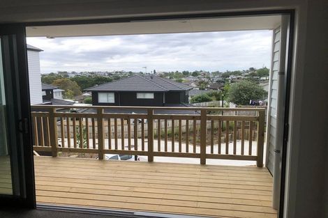 Photo of property in 7 Stockade View Lane, Howick, Auckland, 2014