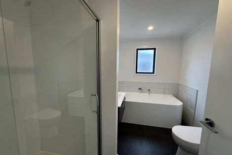 Photo of property in 10 Enchantment Lane, Karaka, 2113