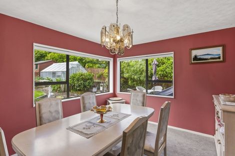 Photo of property in 11 Oakwood Grove, Paraparaumu Beach, Paraparaumu, 5032