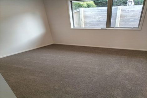 Photo of property in 137/2b Seaview Road, Westown, New Plymouth, 4310