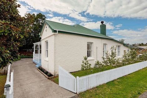 Photo of property in 12 Neesons Way, Glendene, Auckland, 0602