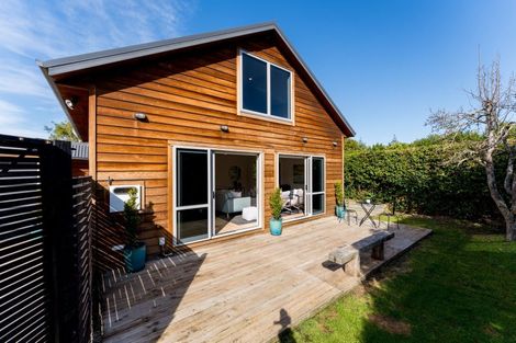 Photo of property in 8a Queen Street, Brighton, Dunedin, 9035