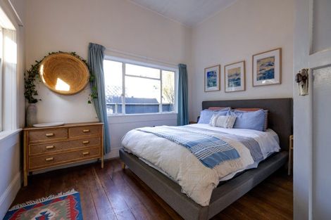 Photo of property in 8 Coote Road, Bluff Hill, Napier, 4110