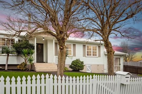 Photo of property in 6 Vina Place, Massey, Auckland, 0614