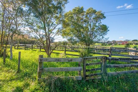 Photo of property in 174 Stoney Creek Road, Kaukapakapa, 0873