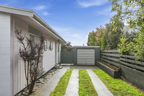 Photo of property in 2/15 Gladstone Grove, Richmond Heights, Taupo, 3330
