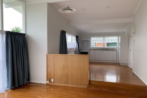 Photo of property in 15 Glen Norman Avenue, Henderson, Auckland, 0610