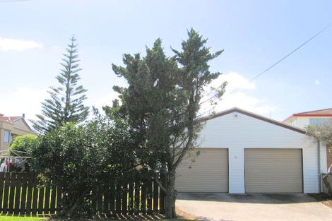 Photo of property in 31 Motiti Road, Papamoa Beach, Papamoa, 3118