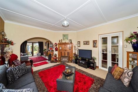 Photo of property in 288 South Road, Hawera, 4610