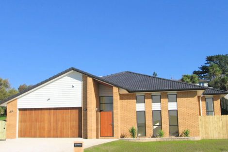 Photo of property in 50 Leafield Crescent, Henderson, Auckland, 0612