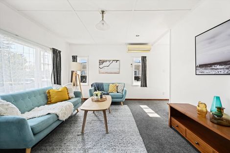 Photo of property in 16 Vardon Road, St Andrews, Hamilton, 3200